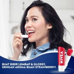 NIVEA Strawberry / Cilek Fruity Shine Moisture Lip Care Balm (Nsfs)