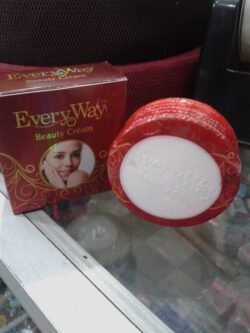 ae697afe5bb616cb1f52b28775a2c400.jpg EVERYWAY Beauty Whitening Cream 30g Ebc3