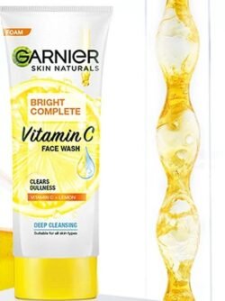 GARNIER (garn) Skin Naturals Bright Complete Vitamin C Face Wash for Brighter and Glowing Skin Daily Cleanser Suitable for all Skin Types 100g